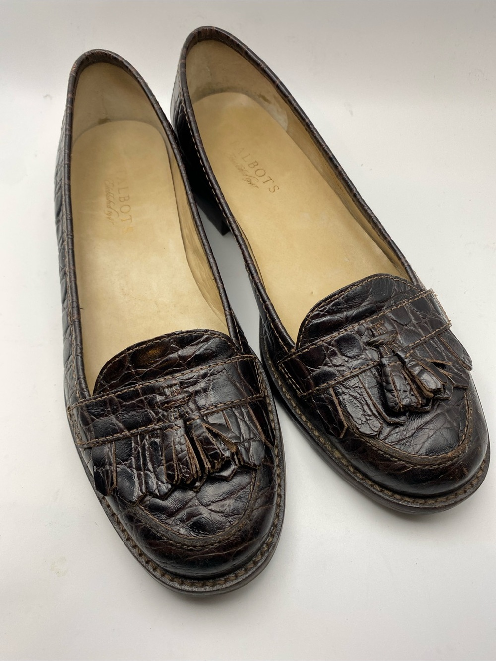 Talbots Dark Brown Croc-Embossed Tassel Loafers size 7.5